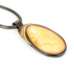 Колье &quot;Дуэт&quot; из Янтаря и нат кожи